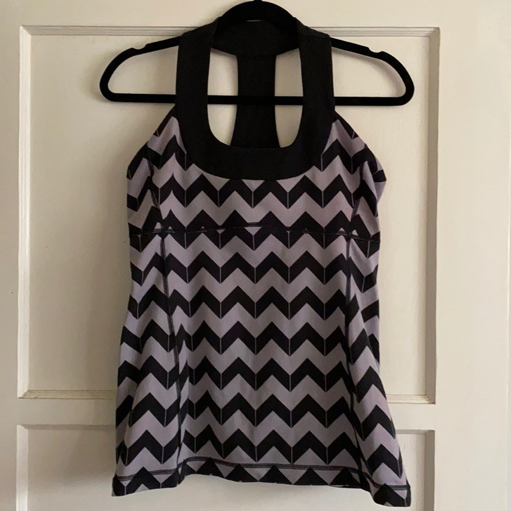 Lululemon work out top - size 8